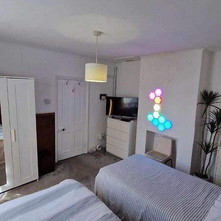 Converted Bungalow In Bexley لندن المظهر الخارجي الصورة